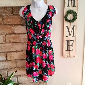 Eight Sixty Sleeveless Floral Dress